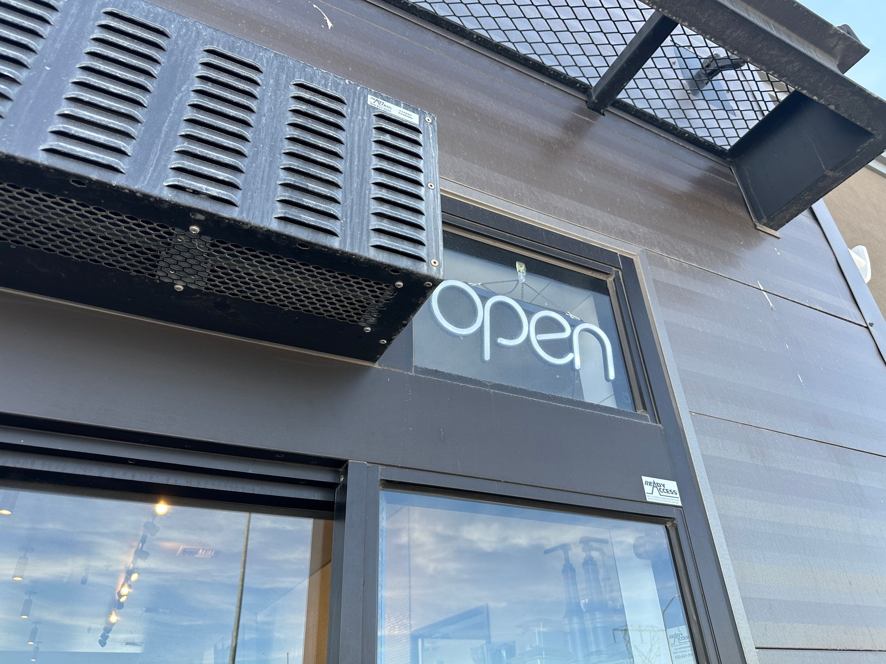 Key Factors for Successful Operations of a Drive-Thru Restaurant